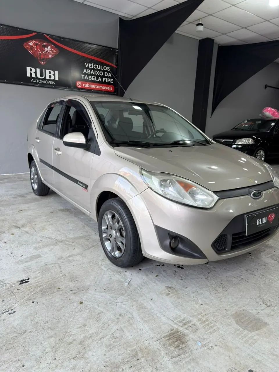 Ford Fiesta Sed. 1.6 8V Flex 4p, foto 8 de 17