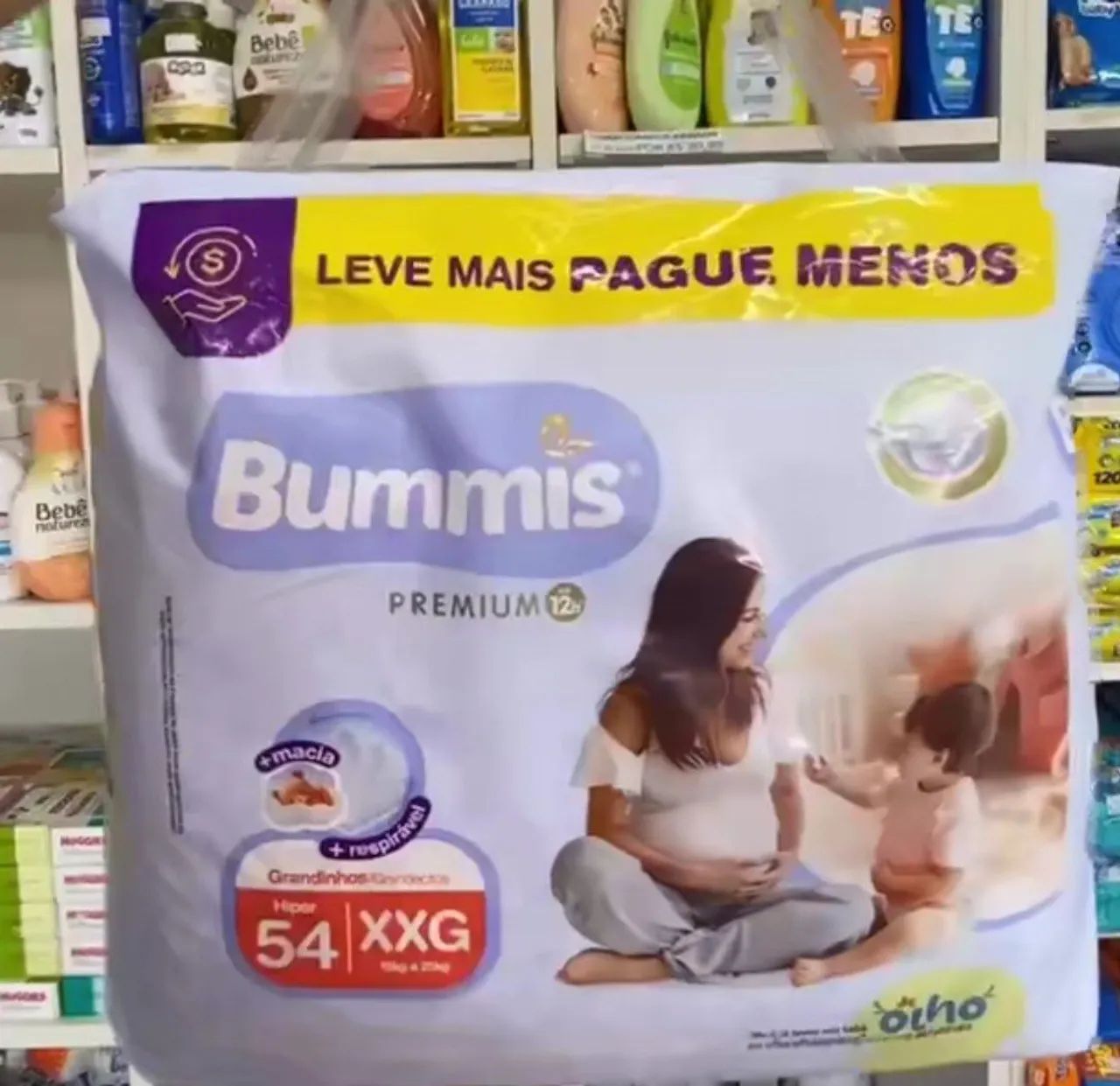 Fraldas:3 pacotes com 54 unidades 