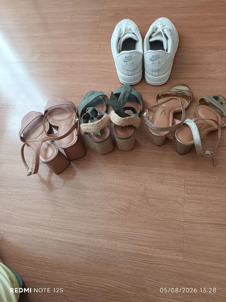 Doar roupas e calçados 