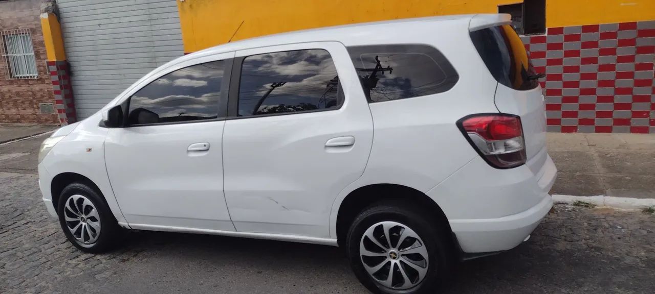 Chevrolet Spin LT 1.8 8V Econo.flex 5P Mec. 2013 - Foto 3