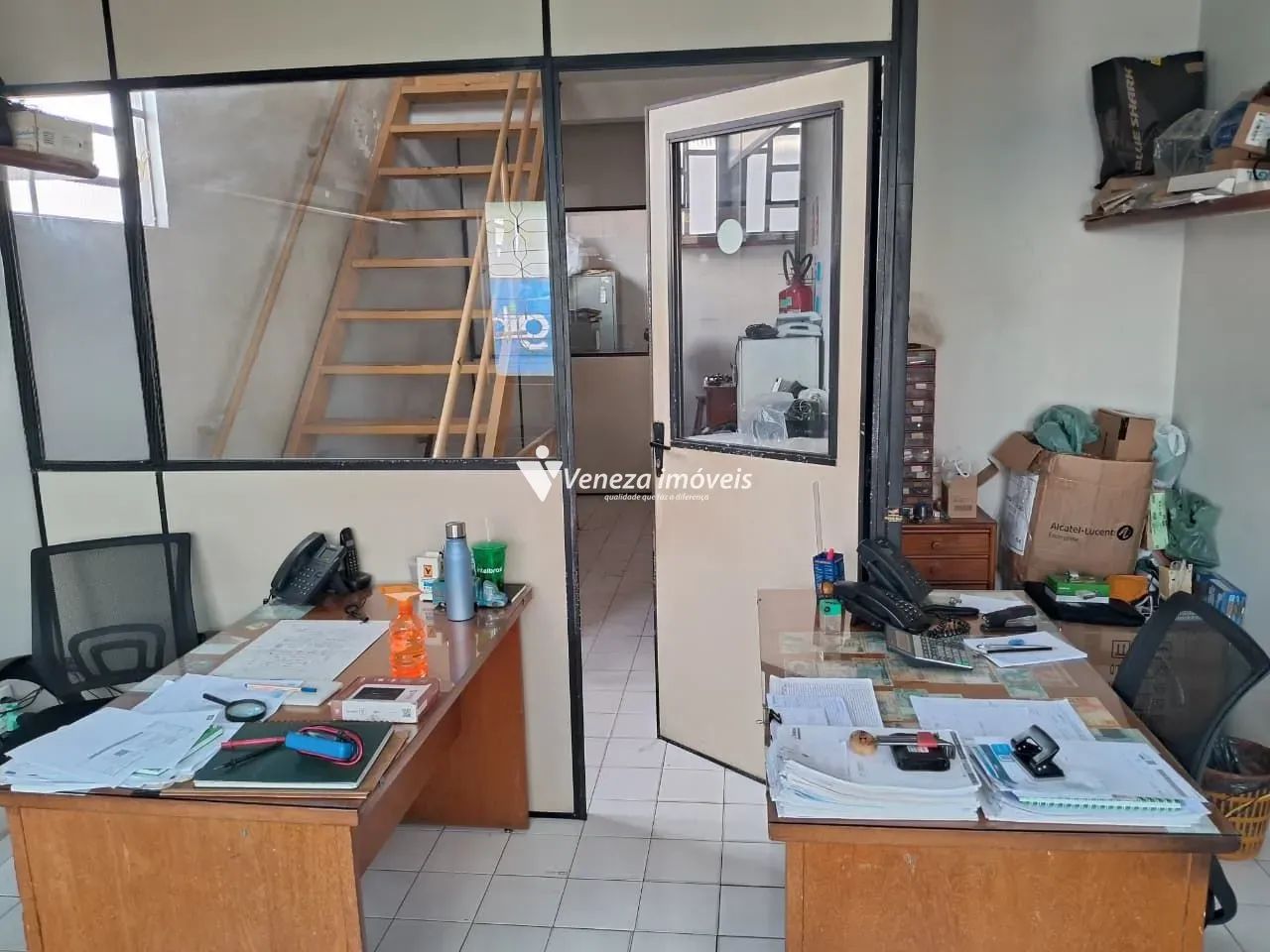 Prédio comercial com três pavimentos no Dirceu  R$ 300 mil - Foto 4