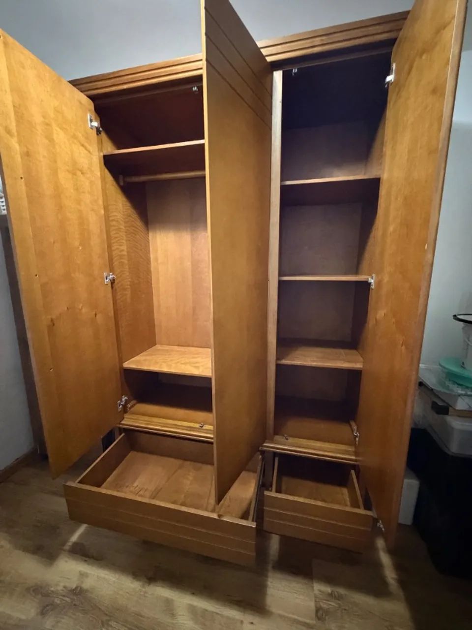 Guarda-roupa Madeira Maciça  - Foto 4
