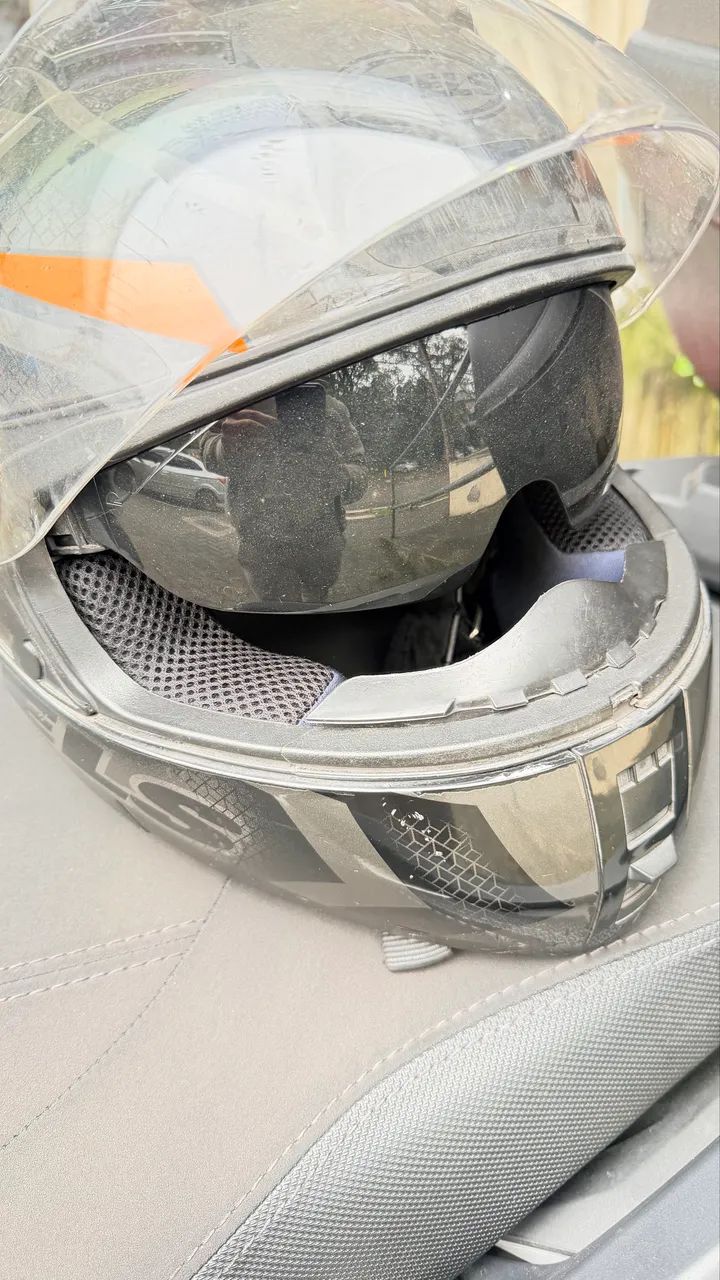Capacete Peels