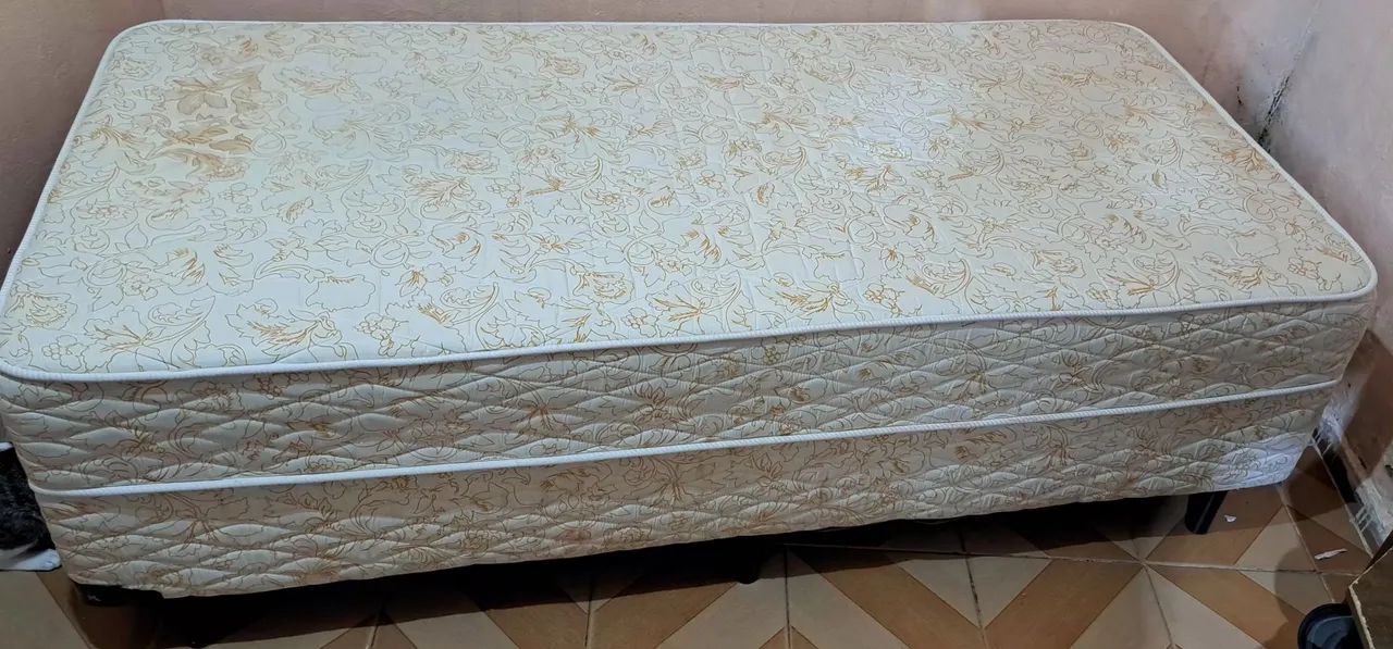Cama de solteiro Onix 