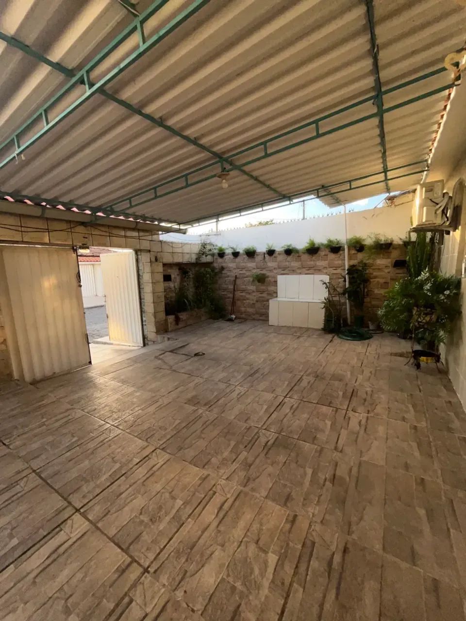 Casa Escriturada no Feitosa com 2 Residências Independentes