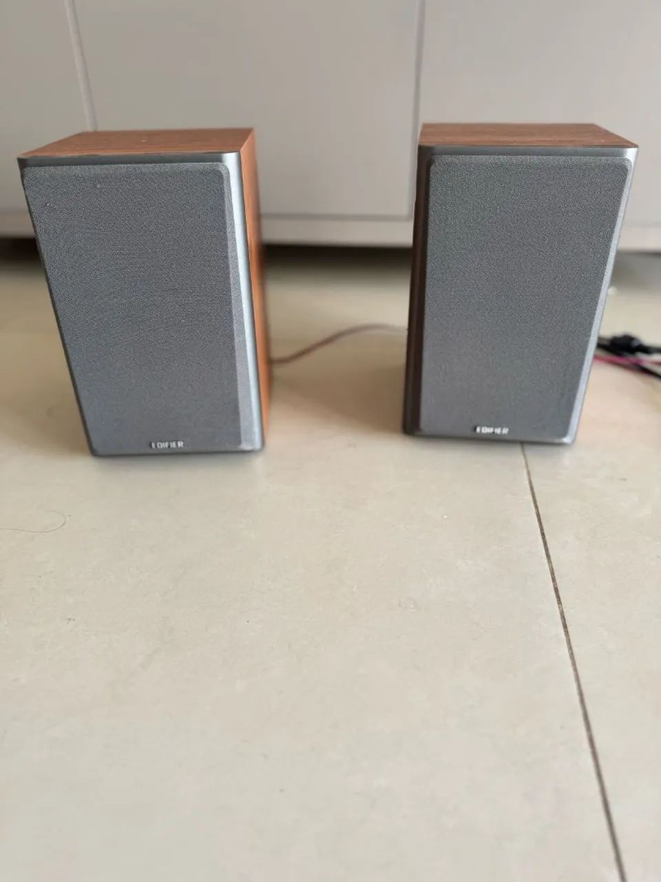 Monitor de Áudio (caixa de som) - Edifier R1000T4