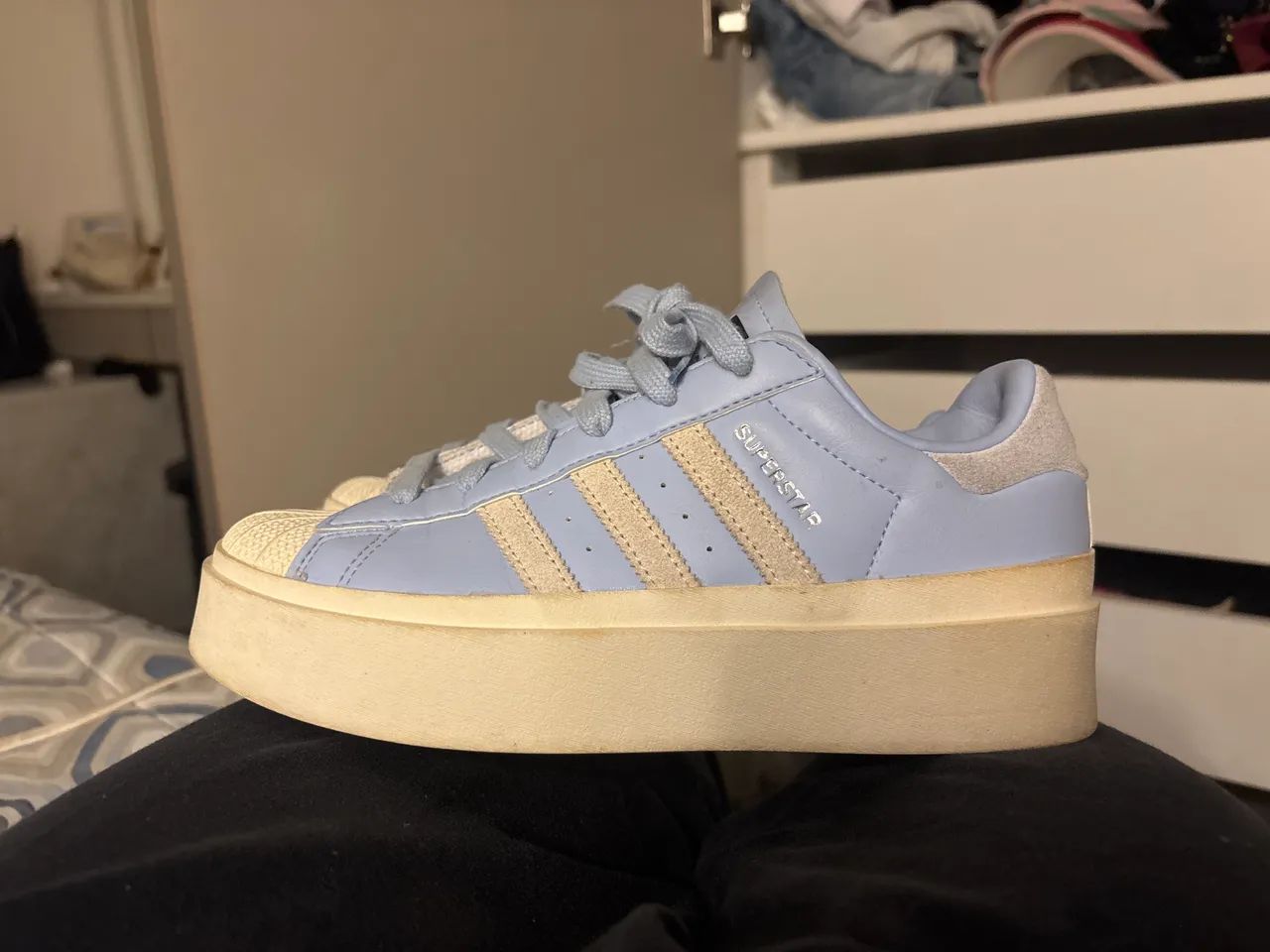 tênis adidas 