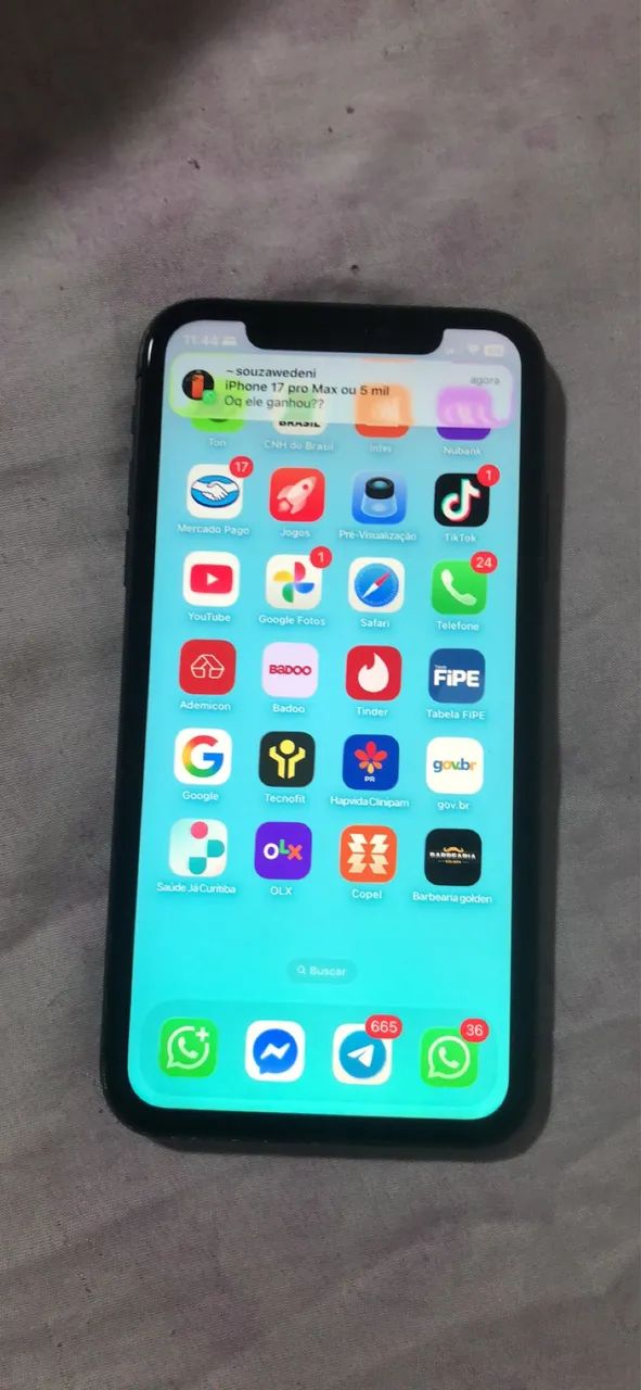 iPhone 11 64GB - Foto 2