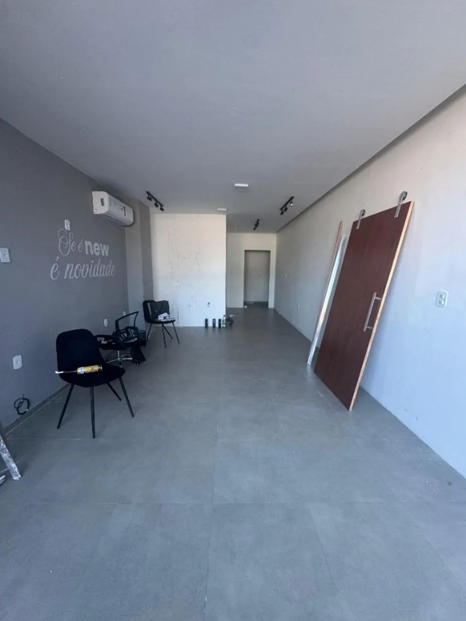 LOJA em galeria comercial na Av. Fernandes Lima - Gruta