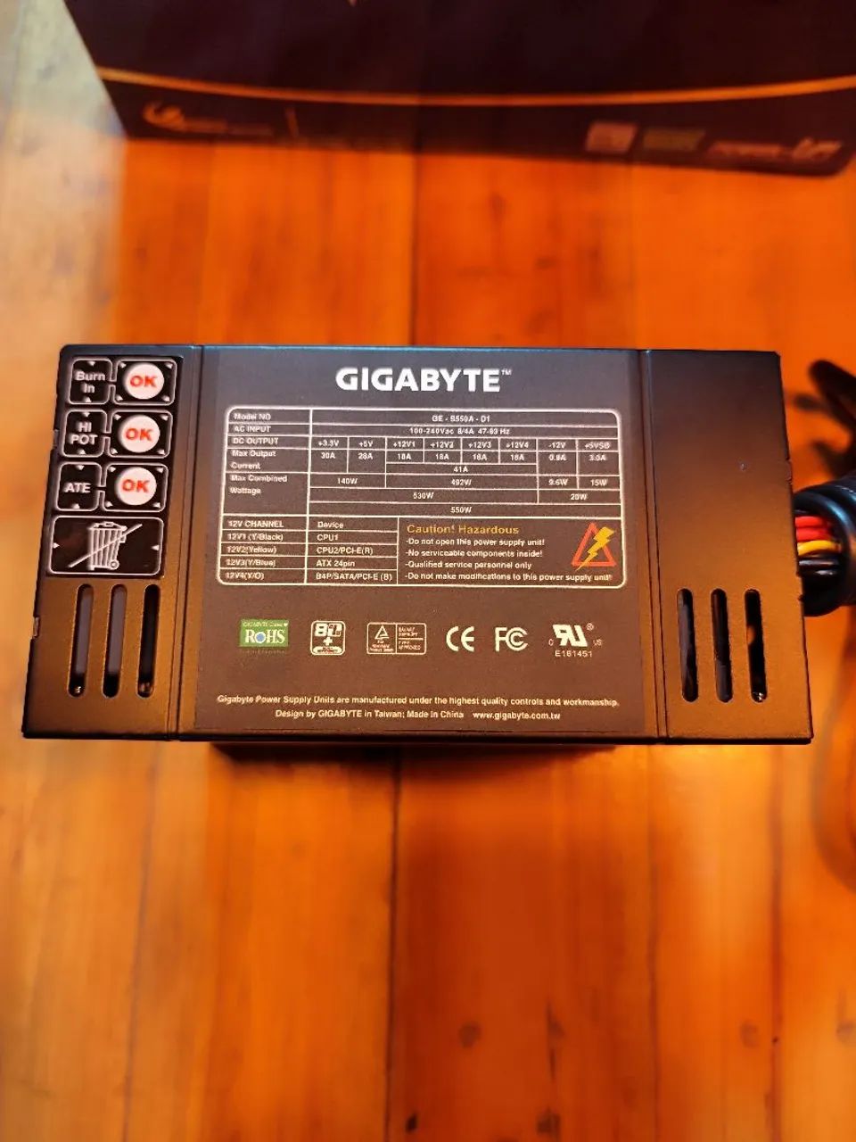 Fonte gigabytes odin gt 550w modular  - Foto 2