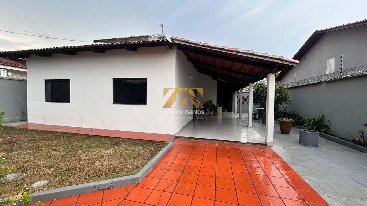 Casa com 4 Quartos à Venda, Plano Diretor Sul - Palmas