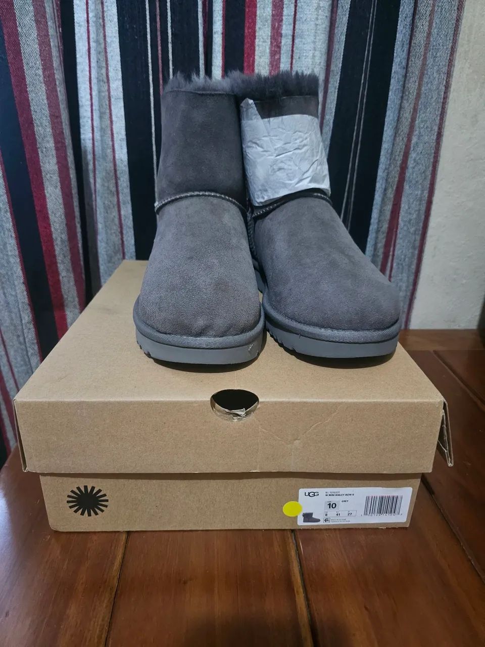 Bota ugg bailey Bow II Cinza original  - Foto 2
