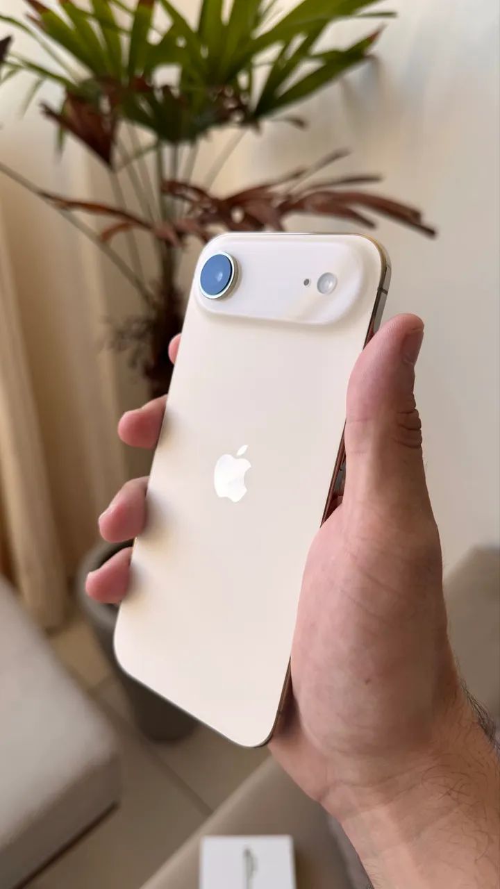 iPhone Air 17 - 256 gb preto e branco semi novos com Garantia 