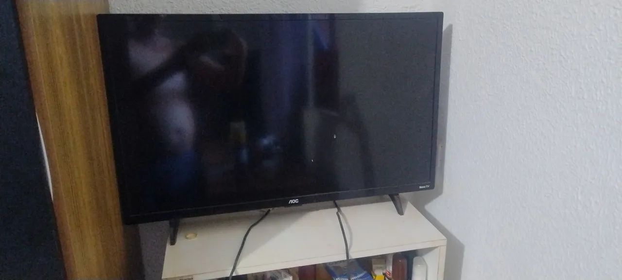 Vendo tv smartv 32 polegadas,750 reais 