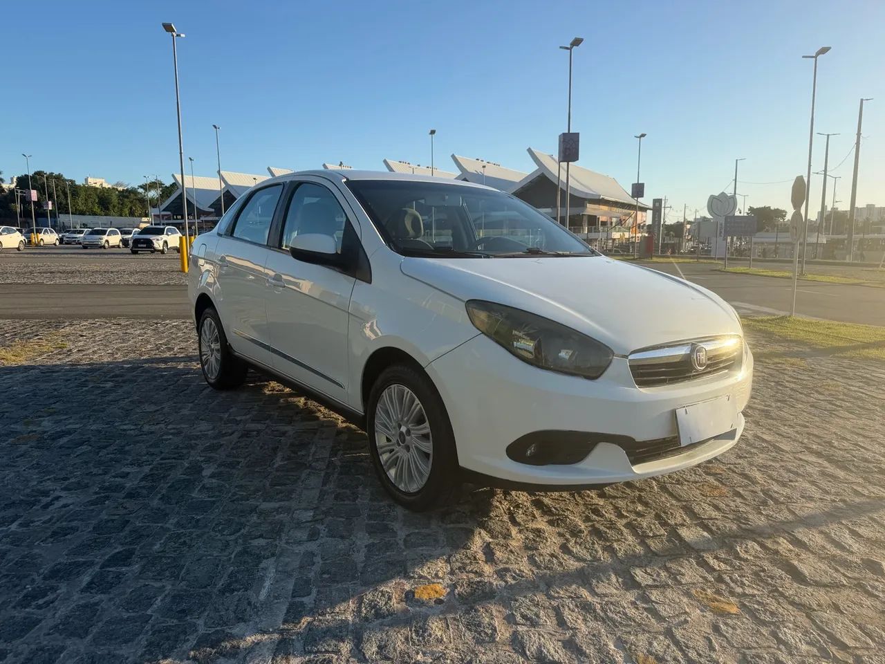 Fiat Grand Siena ESSENCE 1.6 FLEX 16V 2013