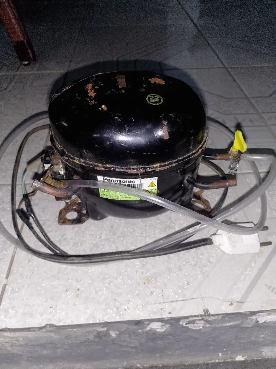 Compressor de ar, funcionado perfeitamente. Voltagem 220.
