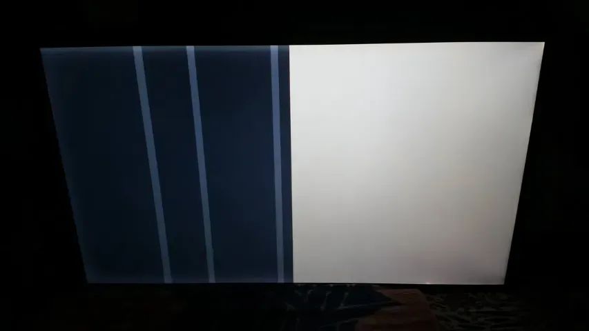Tv Philips 3d Fhd 42pfl4908g/78 (com Defeito Na Tela) - Foto 2