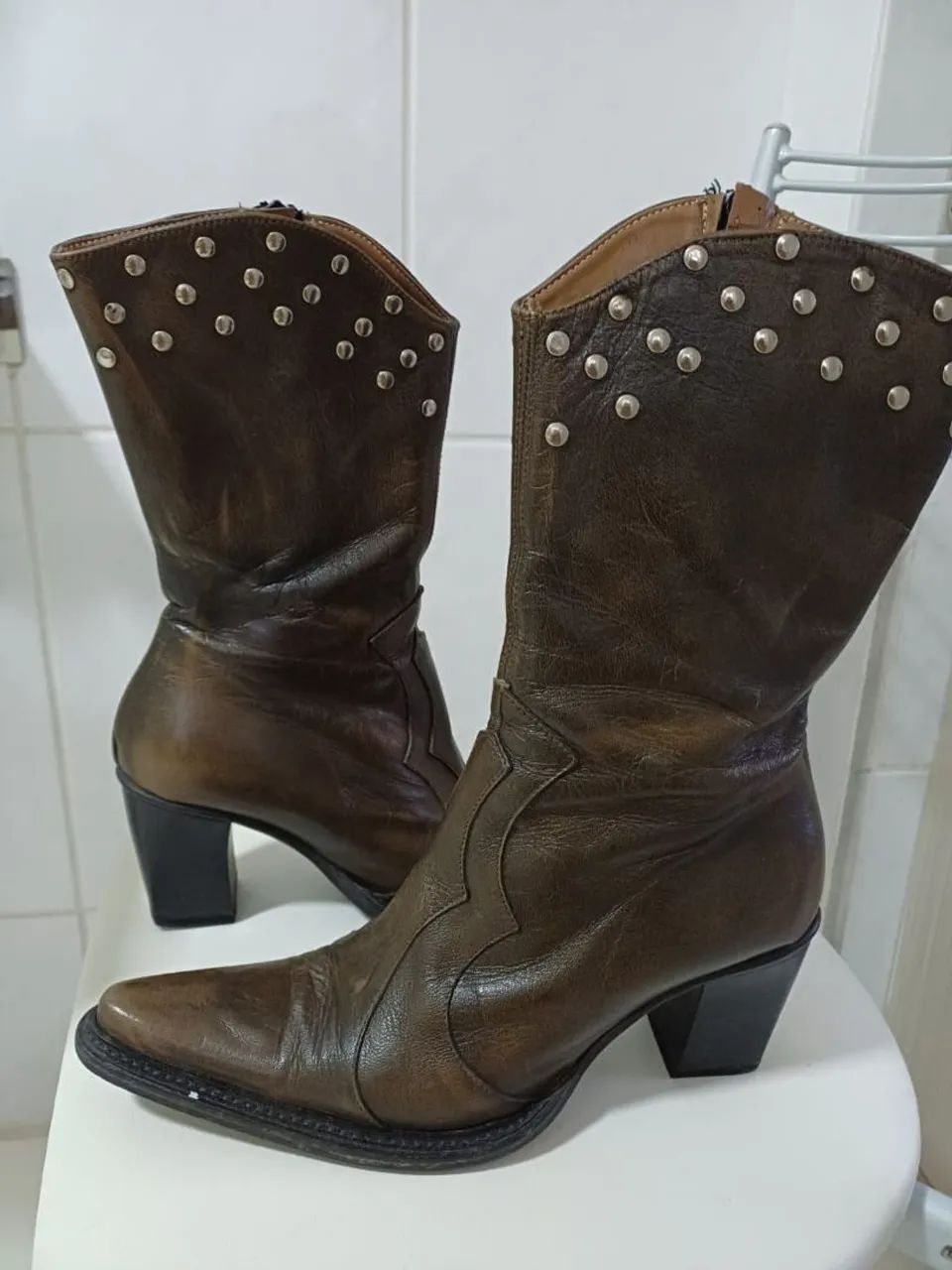 Bota em couro