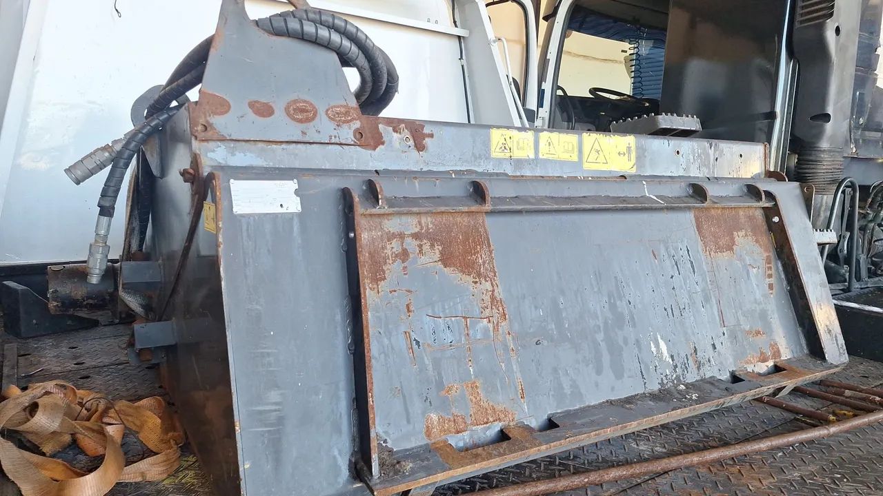 Vassoura Bobcat 