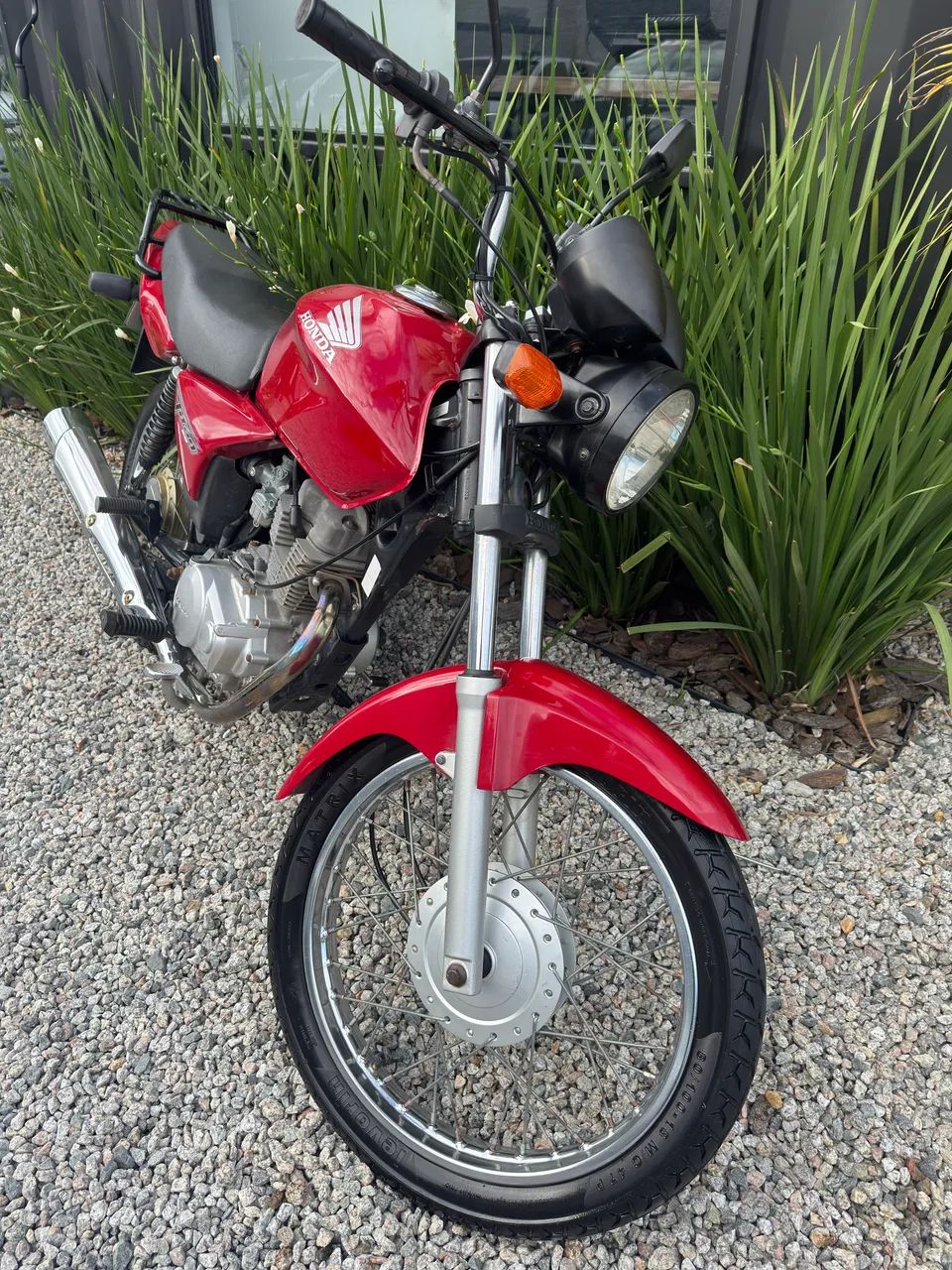 CG 150cc com partida - IMPECÁVEL 