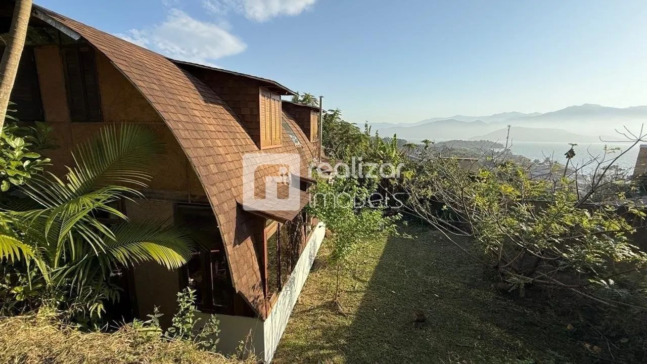 Casa De 4 Quartos no Bairrro Ribeirão da Ilha em Florianópolis - Foto 2