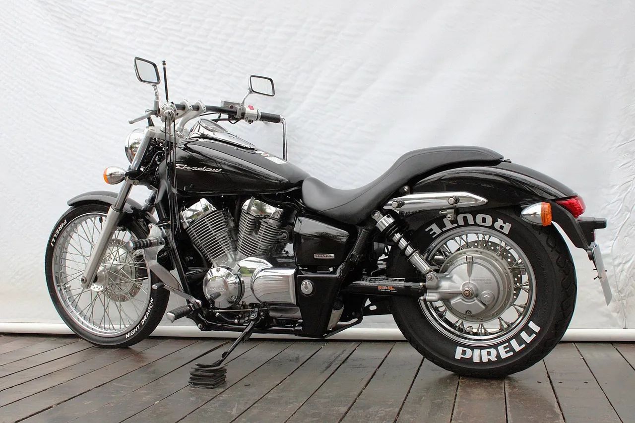 HONDA SHADOW 750 - Foto 4