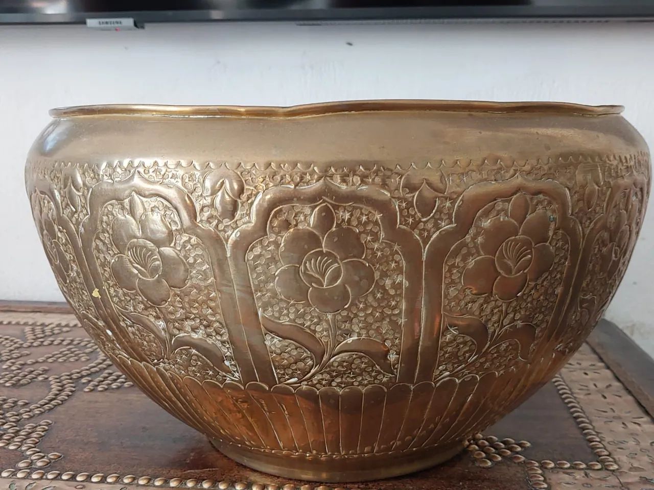 Cachepot persa antigo,