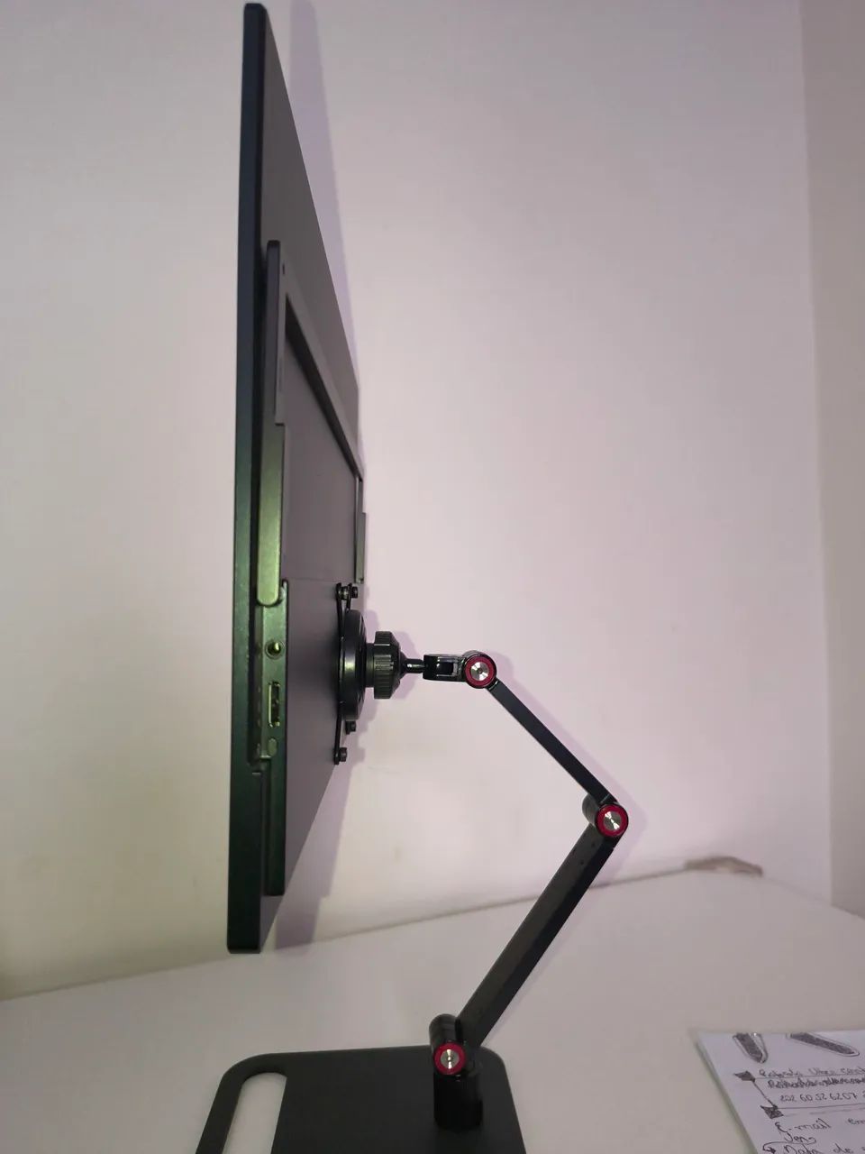 Monitor Portátil  com suporte incluso. - Foto 4
