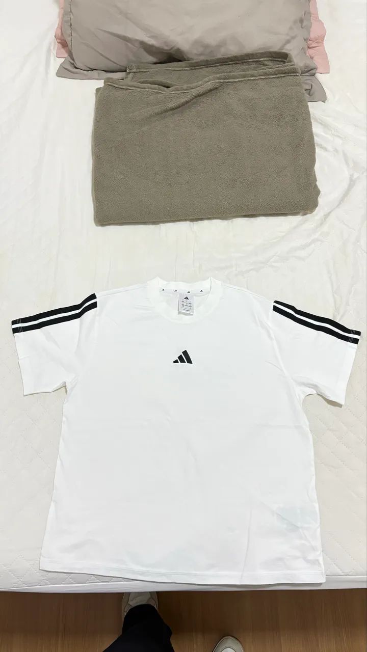 Camiseta adidas feminina 