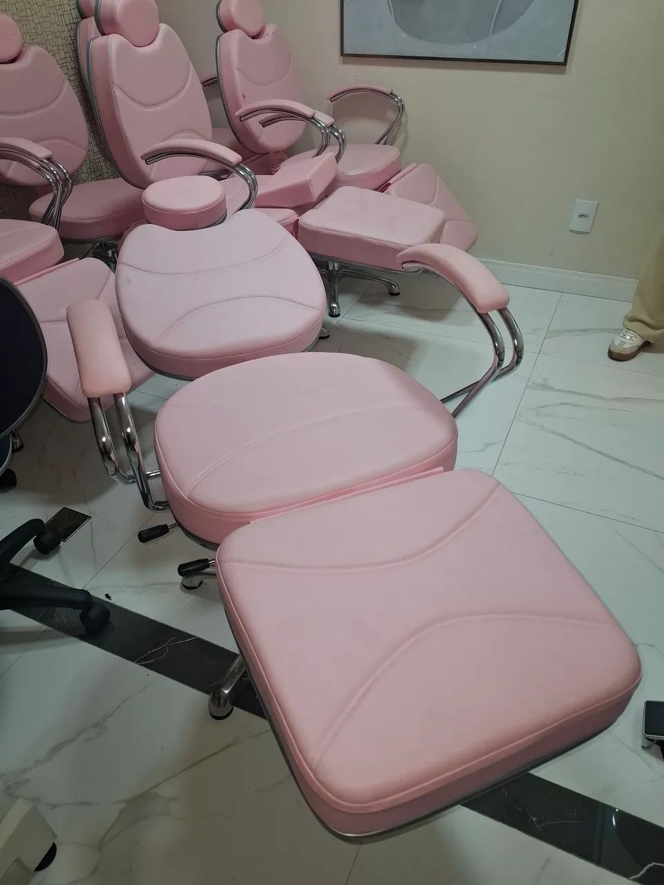 Poltrona Reclinável - estética - Foto 4