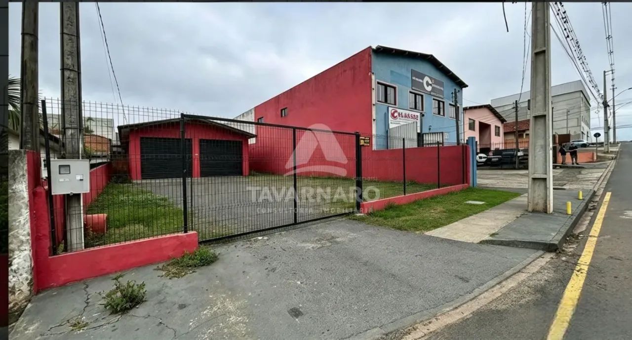 Barracão Próximo a Souza Naves