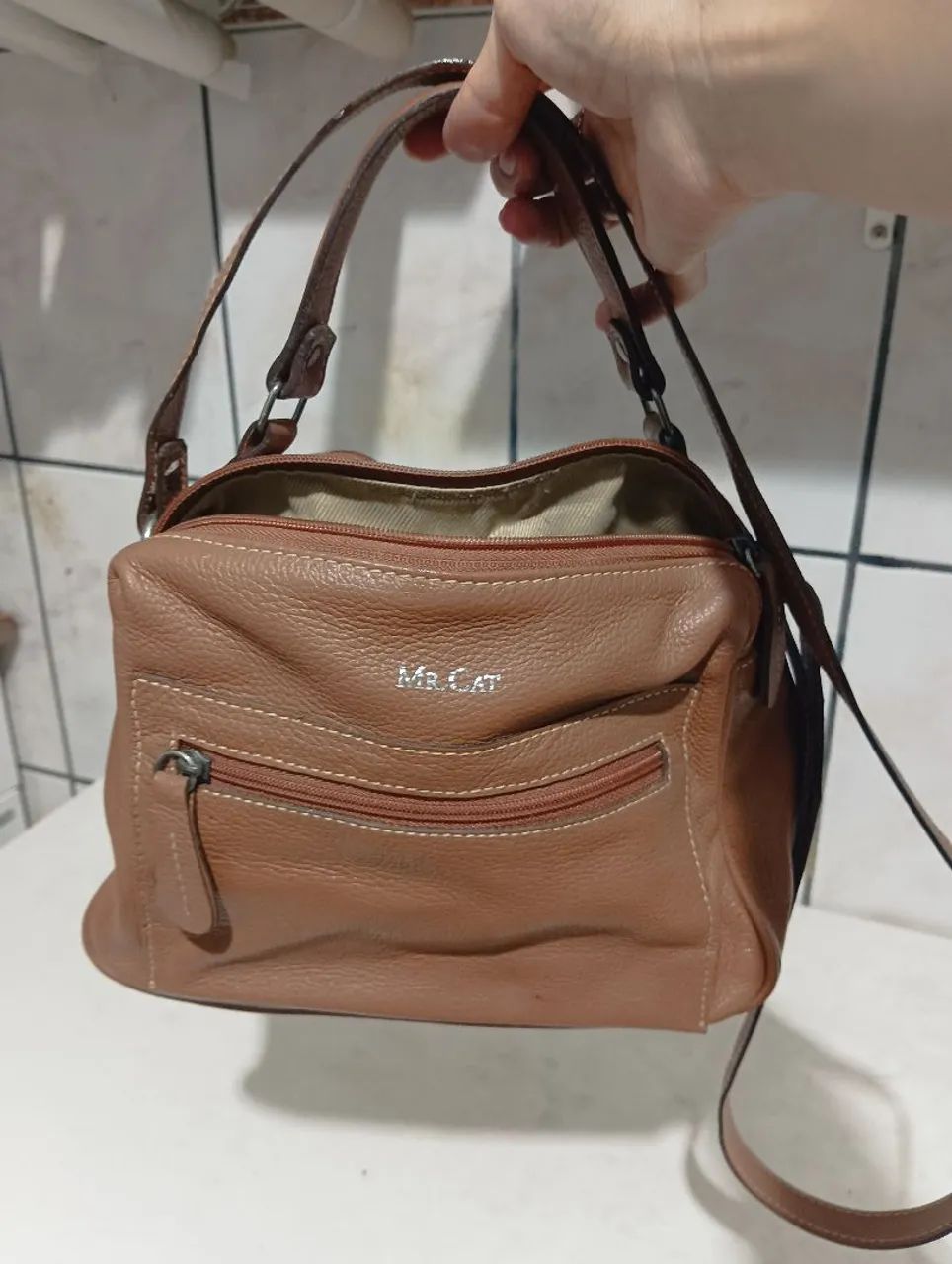 Bolsa tira colo Mr Cat em couro