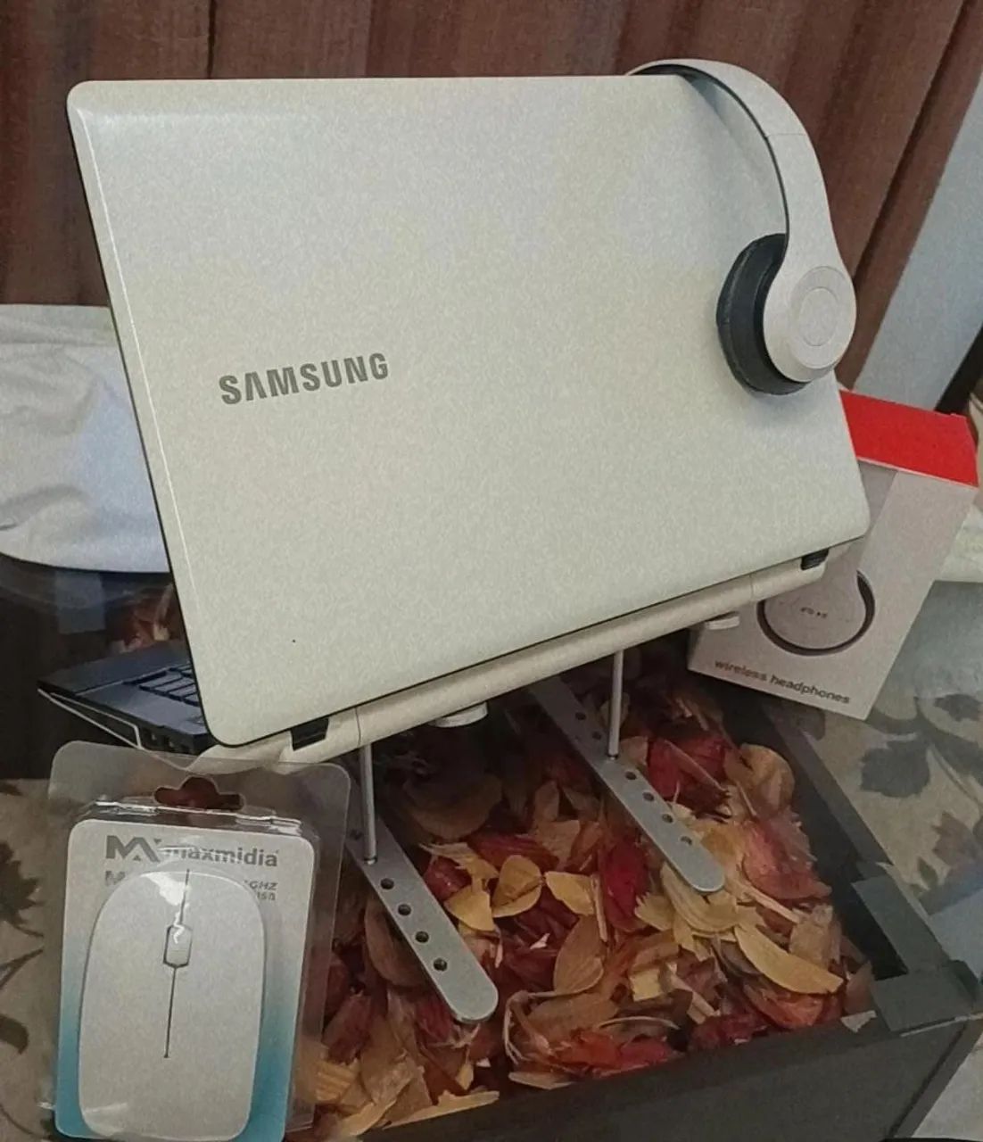 Notebook Samsung Intel Dual Core 8GB RAM HD SSD Bateria nova programas instalados  - Foto 2
