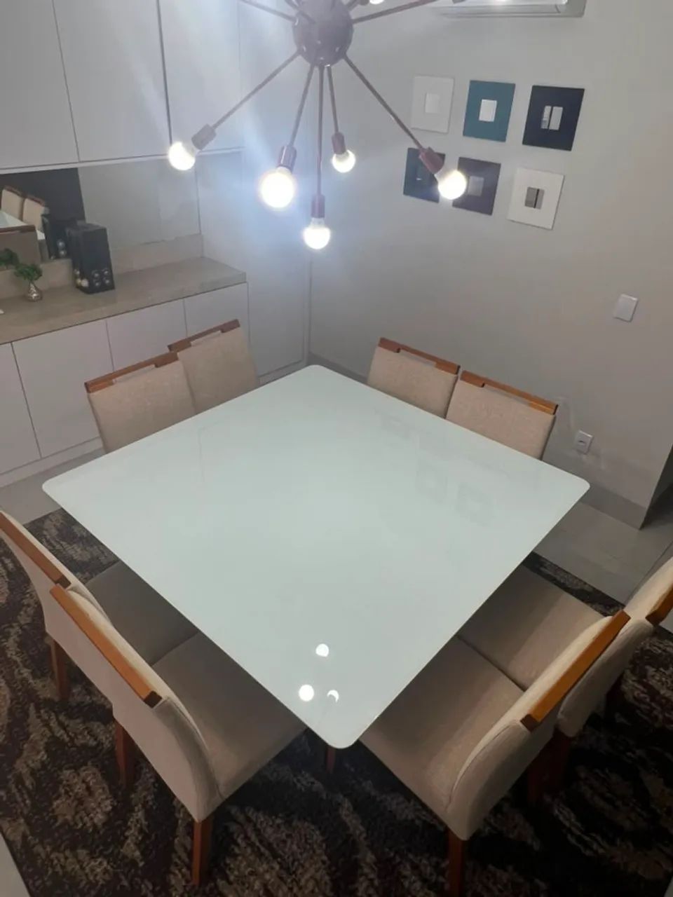 Mesa de Jantar + 8 Cadeiras - Foto 2