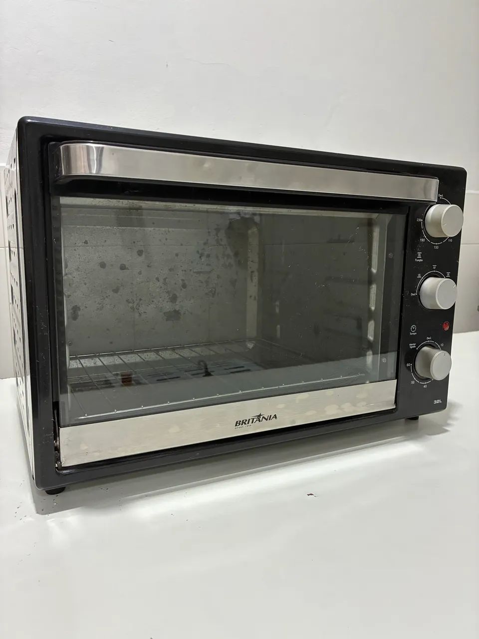Forno elétrico Britânia 