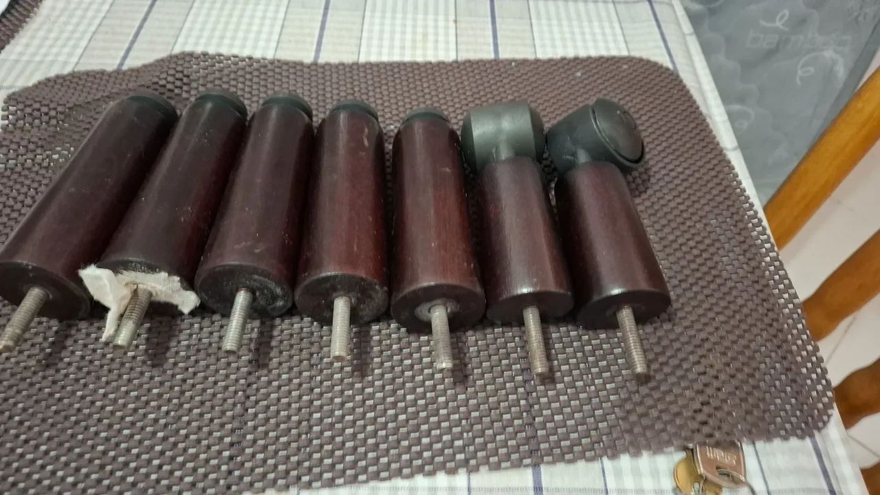 Vendo cama com colchão e criado mudo  ótimo estado  - Foto 4