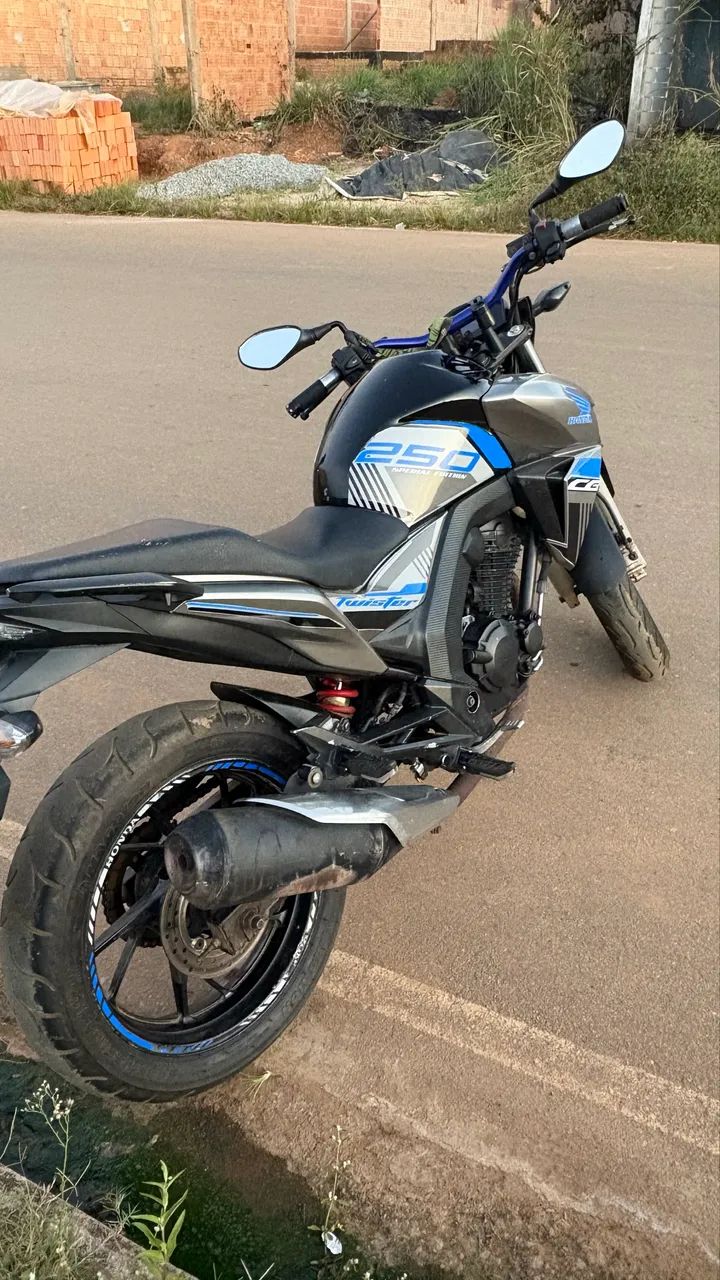 Cb250 - Twister - 2017 - Foto 2