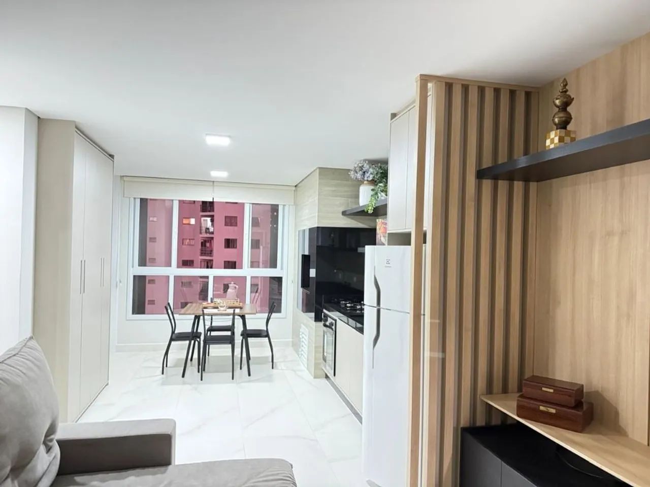 Lindo Apartamento no Edifício Absolute de fundos com muita elegância e sofisticação. - Foto 4