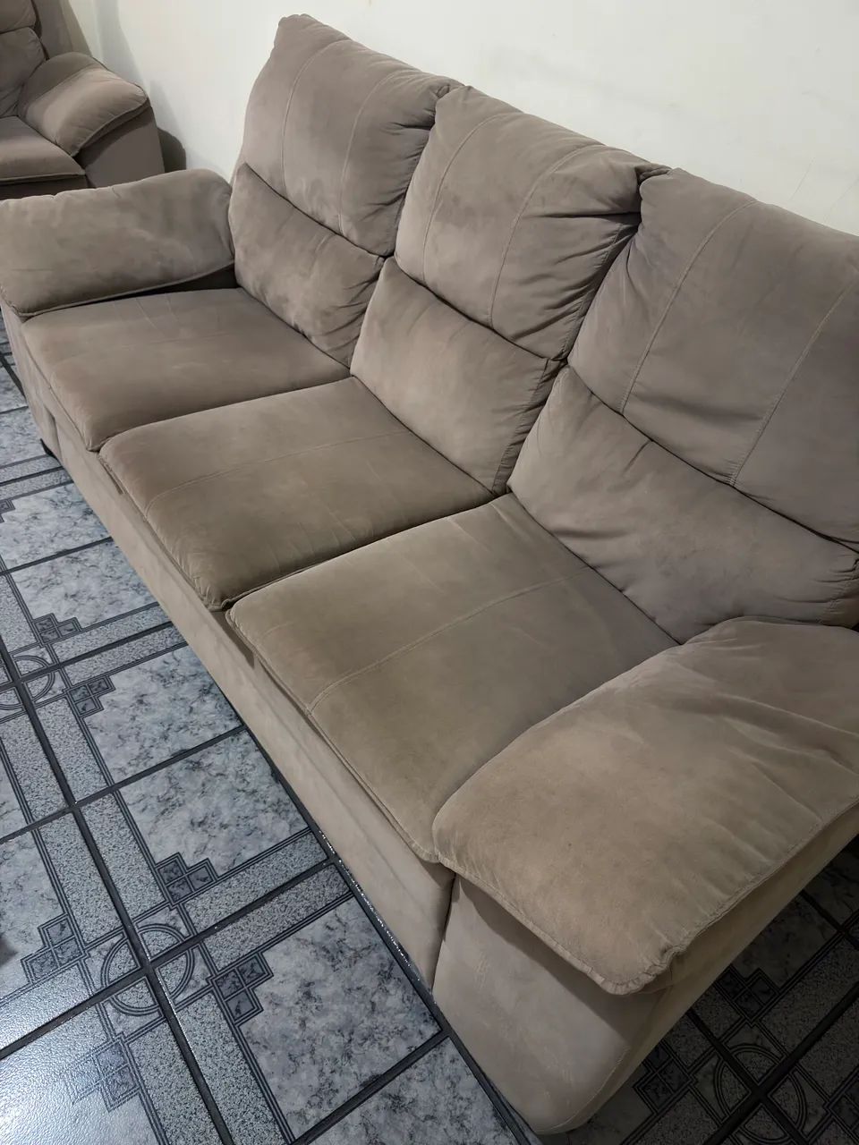 Jogo de Sofá 3 e 2 Lugares - Excelente Estado - R$ 800 - Foto 4