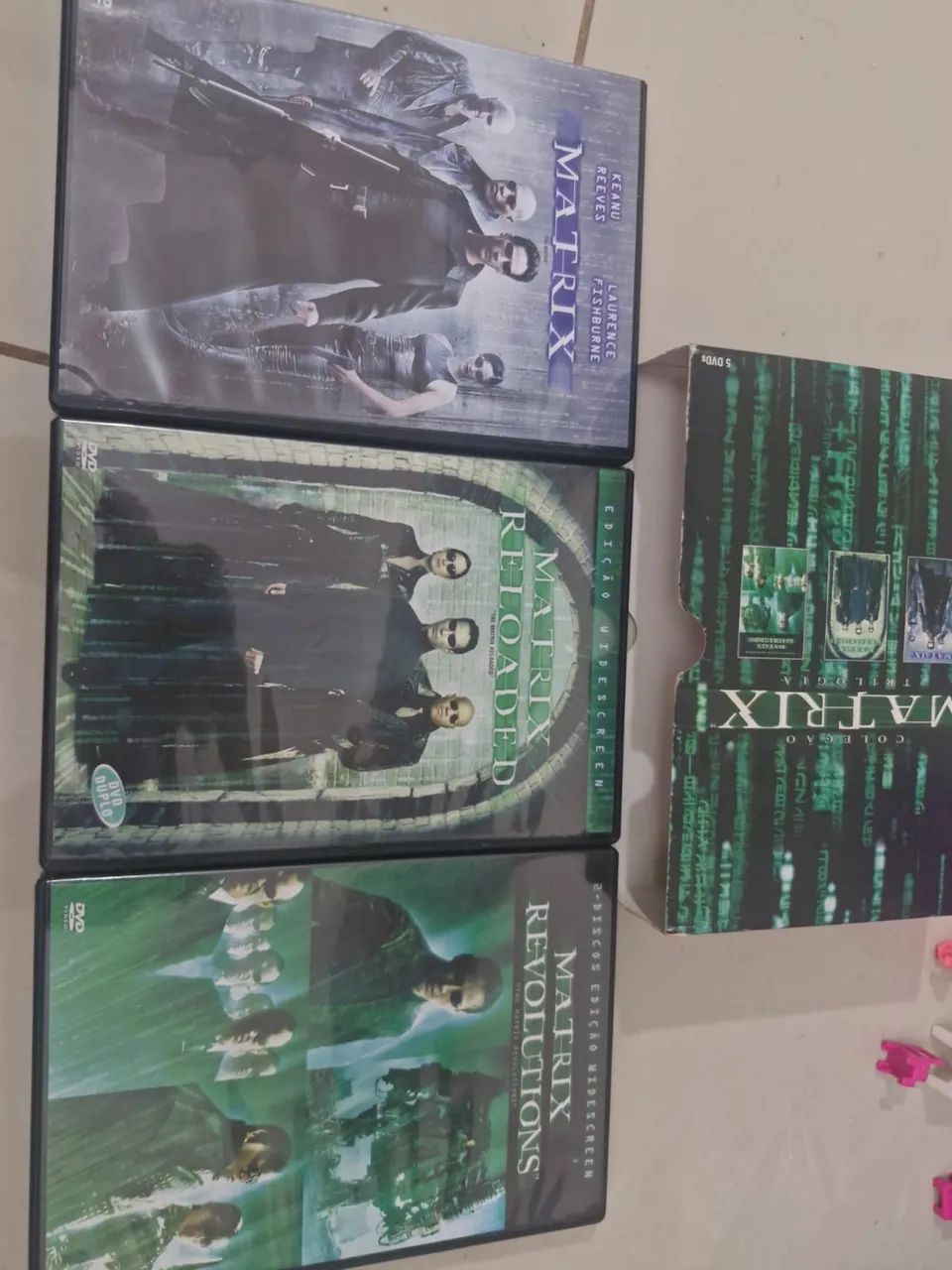 Box Trilogia Matrix - 5 midias em DVD - Foto 4