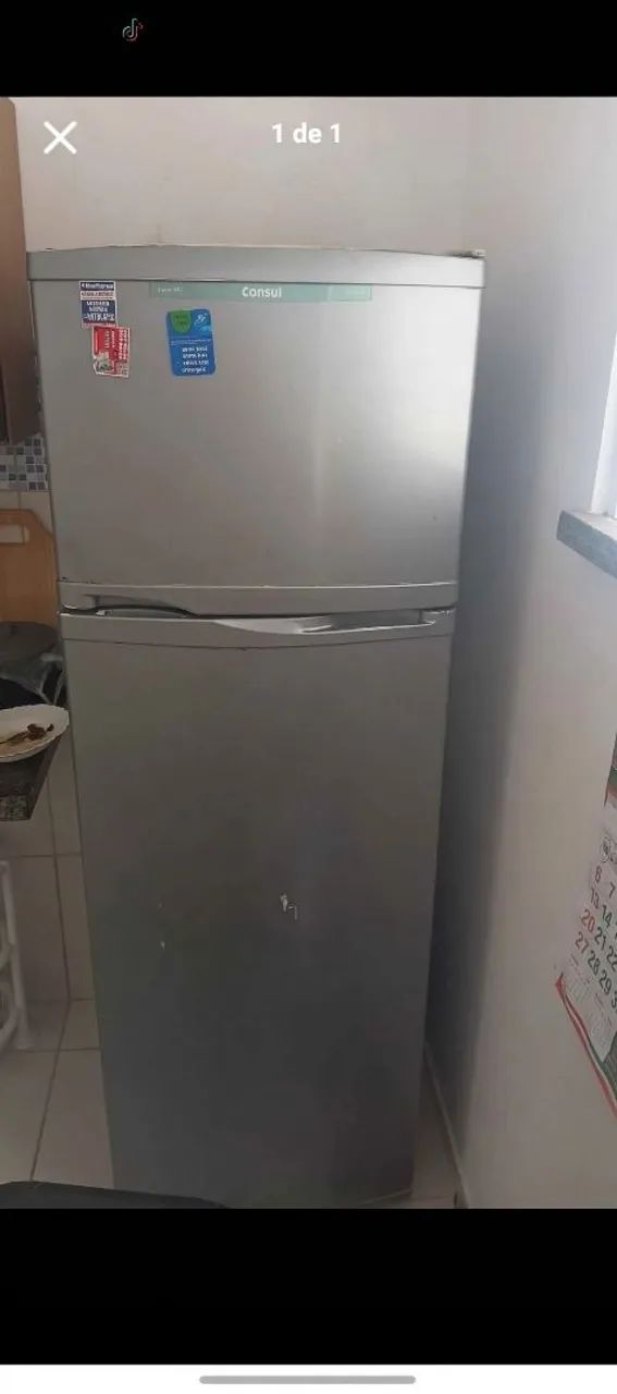 Geladeira pra vender logo