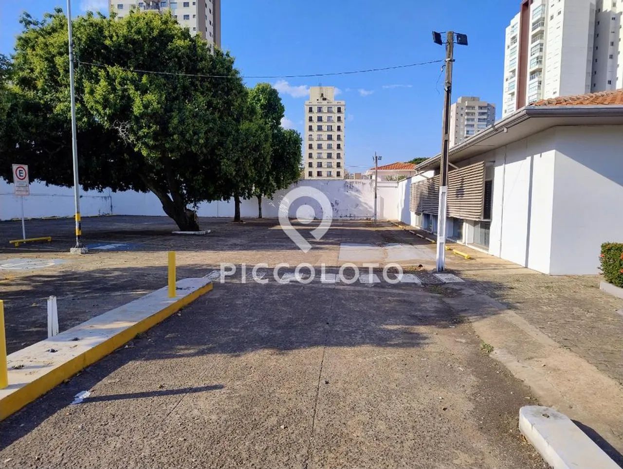 Casa para alugar em Campinas, Jardim Brasil, com 4 quartos, com 541 m ² - Foto 4