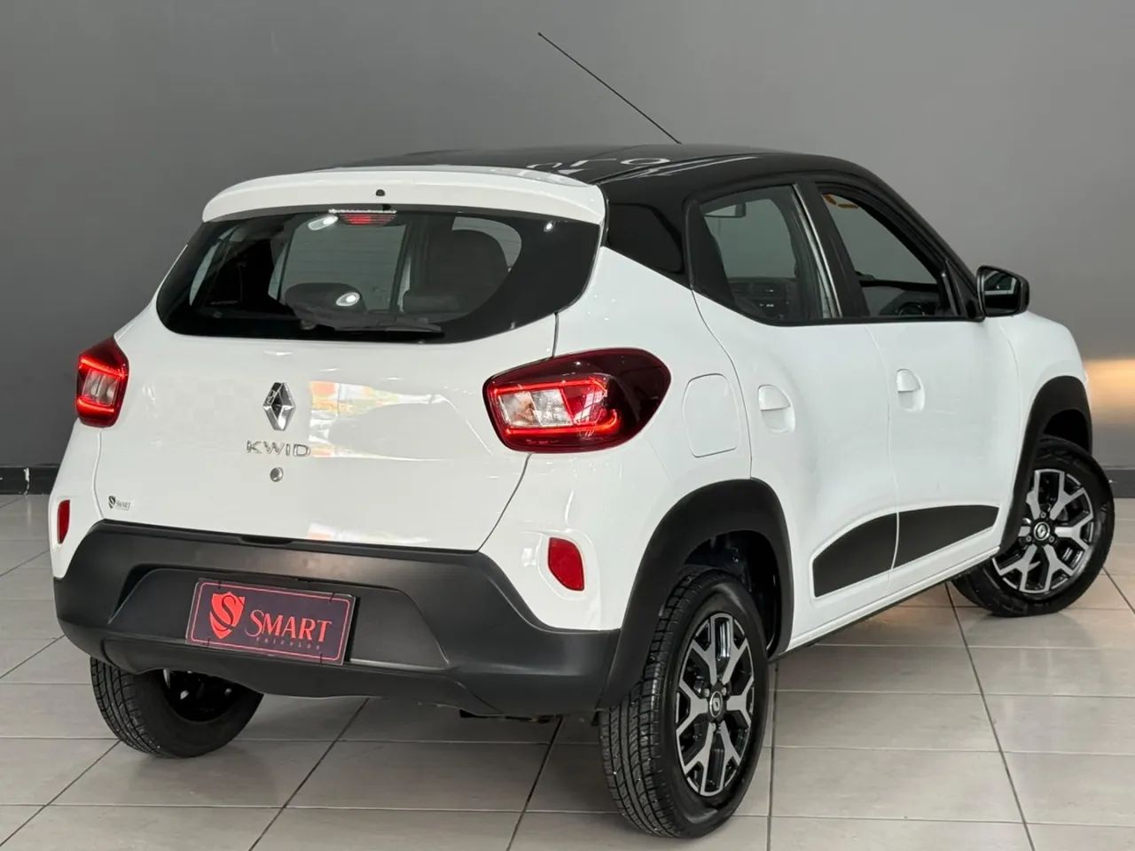 Renault Kwid 1.0 Intense 2023 - Foto 4