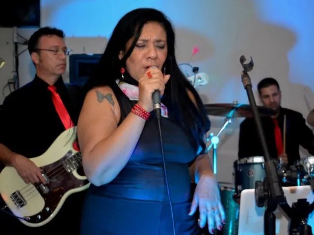 Musica ao vivo para festas e eventos, muito pop rock anos80 e 90 