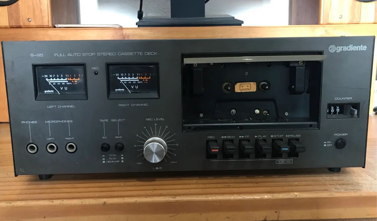 Tape Deck Gradiente S95