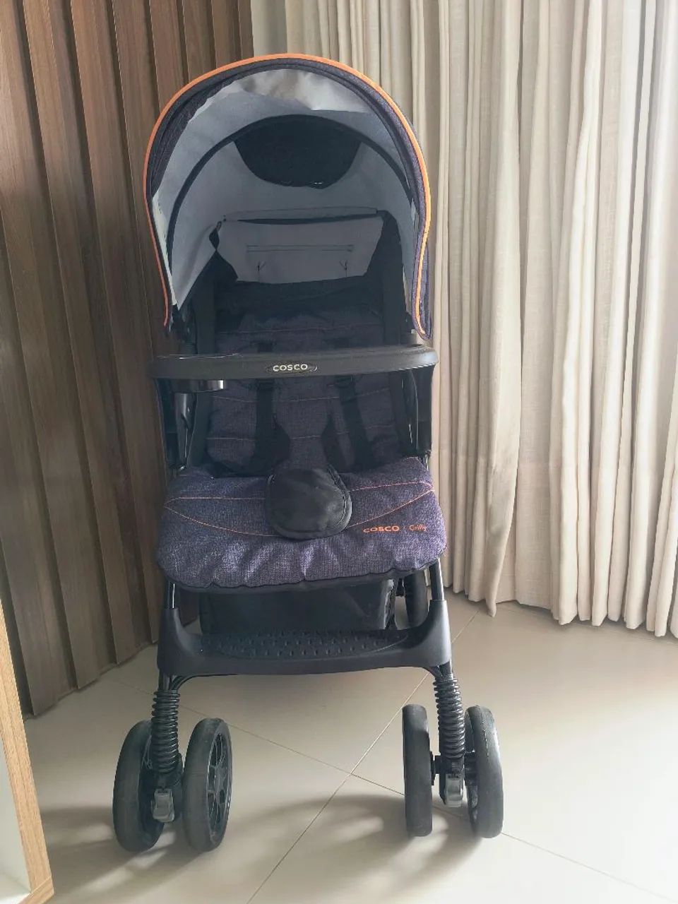 Carrinho de bebê cosco