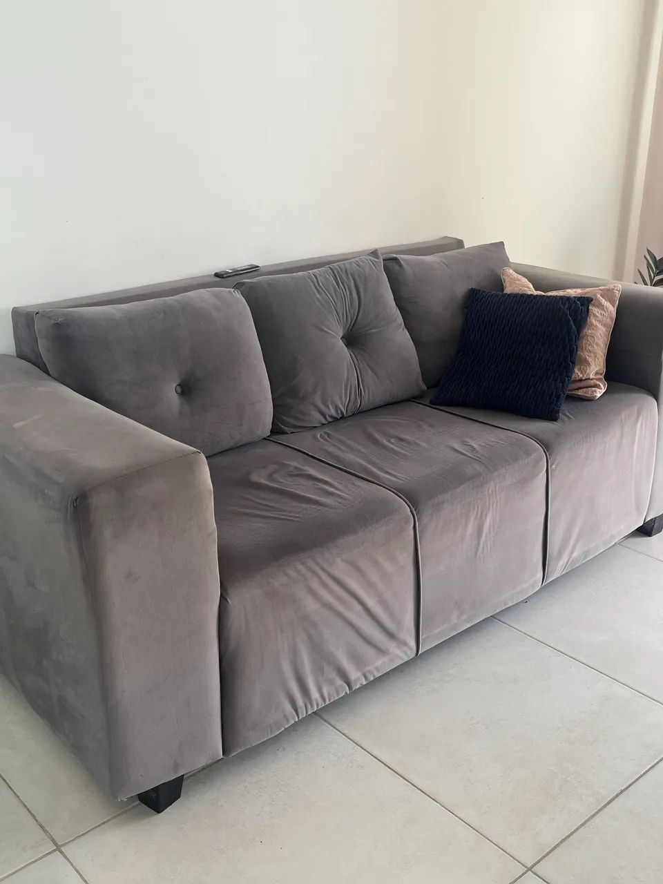 Sofá 4 lugares - em ótimo estado - Foto 3