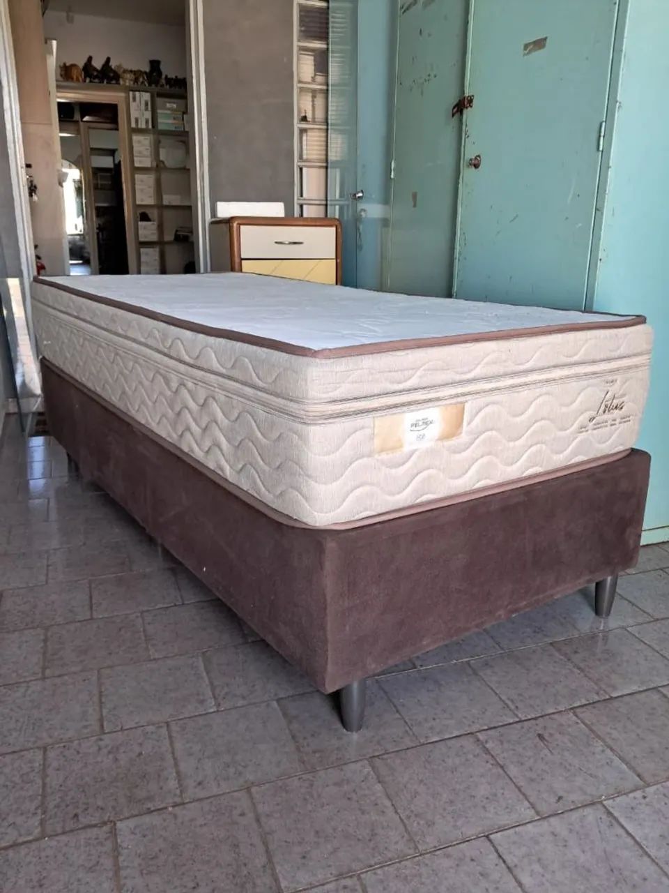CAMA BOX SOLTEIRO PELMEX, LEIAM: