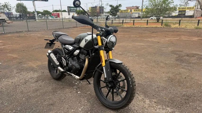 TRIUMPH SCRAMBLER 400X