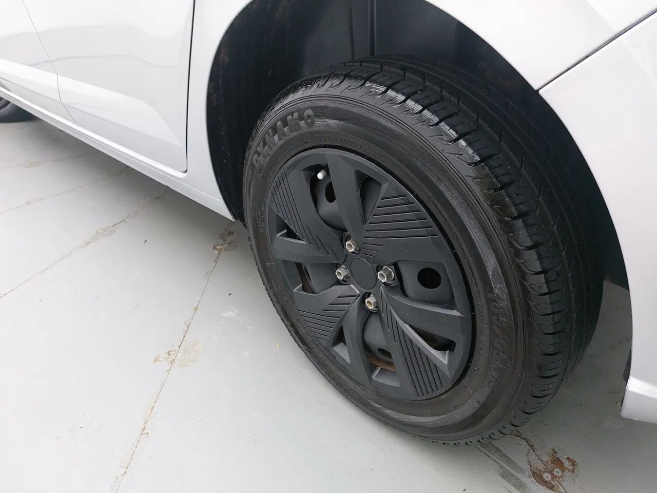 Volkswagen Polo Track 1.0 Flex 12V 5p, foto 11 de 18
